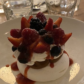Luna Pasta e Dolci Take-Away - pavlova - Pasta Shops Near Me - Miami, Florida