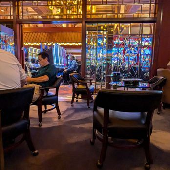 Lit Cigar Lounge - The lounge - Lounges Near Me - Snoqualmie, Washington
