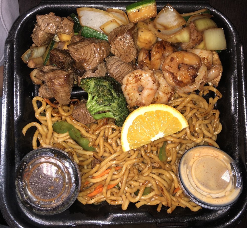 Hancho's Hibachi Box Logo