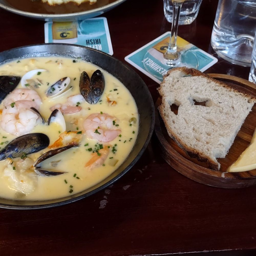 Arthur's Pub - Seafood chowder - Bars Near Me - Dublin, D Arthur's Pub - Seafood chowder - Bars Near Me - Dublin, D