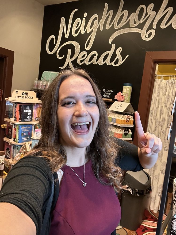 Neighborhood Reads Logo