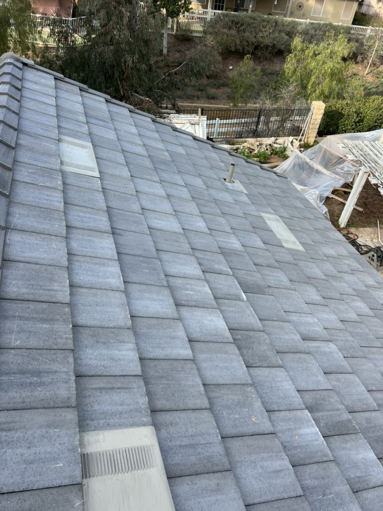 Slide of Heritage Roofing Solutions