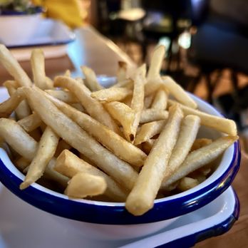 Central Restaurants - Toronto Ossington - Breakfast & Brunch Near Me - Toronto, Ontario Central Restaurants - Toronto Ossington - Breakfast & Brunch Near Me - Toronto, Ontario