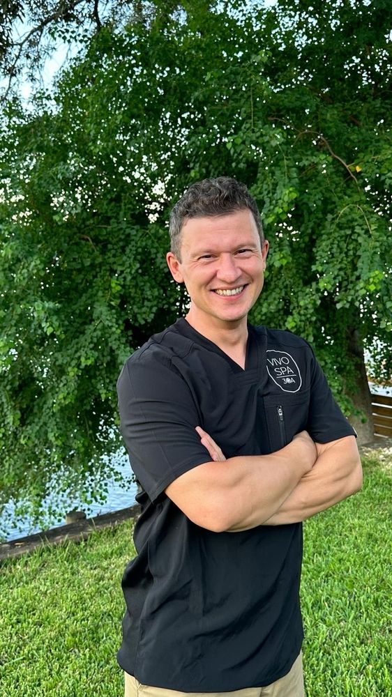 Georgii Maktesian  -  Vivo Spa Logo