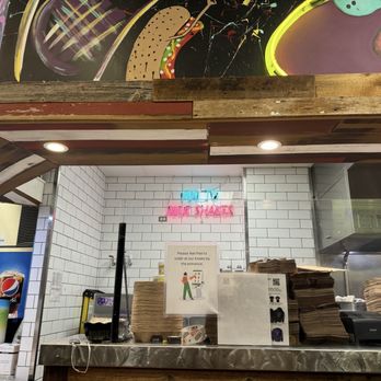 Devil Dawgs -  South State - Hot Dogs Near Me - Chicago, Illinois