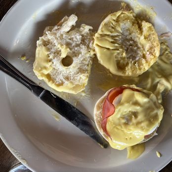 Gordon Tavern - New American Near Me - Eugene, Oregon