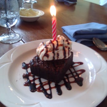 Captains Table - Warm Brownie topped with Vanilla Ice Cream. - Seafood Near Me - Ocean City, Maryland