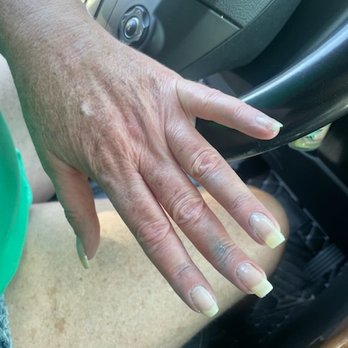 TipTop Nails Spa - After 2 hours, this was how I left the salon, I am still in disbelief - Nail Salons Near Me - Spring Lake, North Carolina