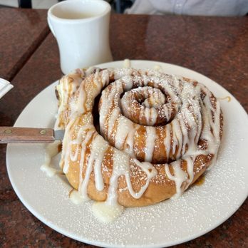 The Gem Eatery - Cinnamon roll - Breakfast & Brunch Near Me - Margate, Florida The Gem Eatery - Cinnamon roll - Breakfast & Brunch Near Me - Margate, Florida