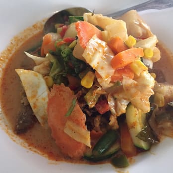 Duang Tawan - Pineapple duck curry! YUM!!! - Thai Near Me - Baton Rouge, Louisiana Duang Tawan - Pineapple duck curry! YUM!!! - Thai Near Me - Baton Rouge, Louisiana