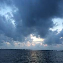 Wheelhouse Grille - Nice evening but no sunset. :)