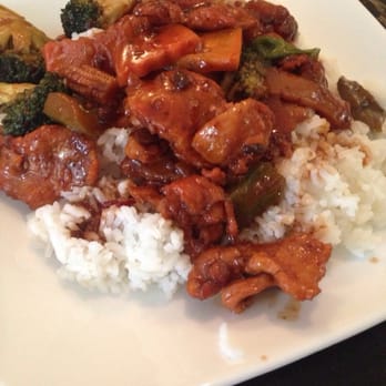 Win Wok - Szechuan Garlic Chicken take out - Chinese Near Me - Cincinnati, Ohio
