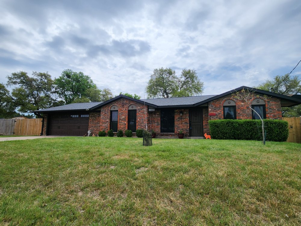Slide of Hall's Roofing & Sheet Metal