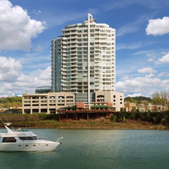 Southshore Condominiums - Photo copyright Robinson Sotheby's International Realty. - Condominiums Near Me - Newport, Kentucky Southshore Condominiums - Photo copyright Robinson Sotheby's International Realty. - Condominiums Near Me - Newport, Kentucky