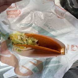 KFC - doritos locos taco supreme