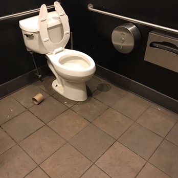 Starbucks - Coffee & Tea Near Me - Rockville Centre, New York