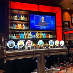 BJ's Restaurant & Brewhouse - The Bar