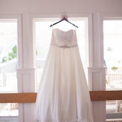 Giggi's Bridal and Mr. G's Tuxedos - This is my gorgeous Kenneth Winston dress which I purchased at Gigi's. I will be adding photos of me in the dress soon.