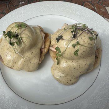 Superette - Salmon Benedict - Wine Bars Near Me - Gainesville, Florida