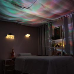 Anu Reads - Studio ambience.