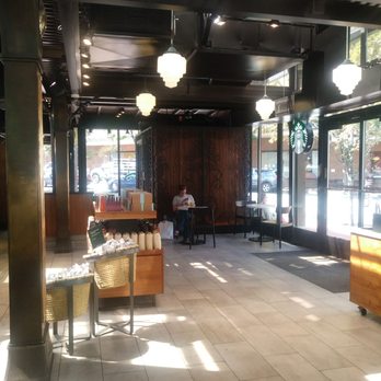 Starbucks - Lobby to Starbucks with entrance on the right. - Coffee & Tea Near Me - Portland, Oregon Starbucks - Lobby to Starbucks with entrance on the right. - Coffee & Tea Near Me - Portland, Oregon