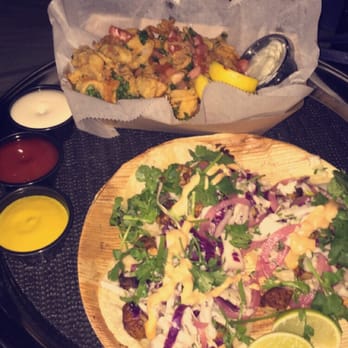 Frying Pan NYC - Mahi mahi tacos and fried calamari :) - Bars Near Me - New York, New York Frying Pan NYC - Mahi mahi tacos and fried calamari :) - Bars Near Me - New York, New York