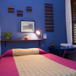 Hostel La Candelaria - Double private shared bathroom.