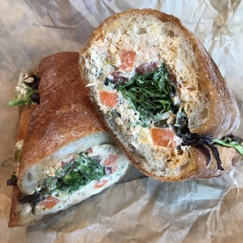 The Picnic Basket - The crunchy tuna - Cafes Near Me - New York, New York