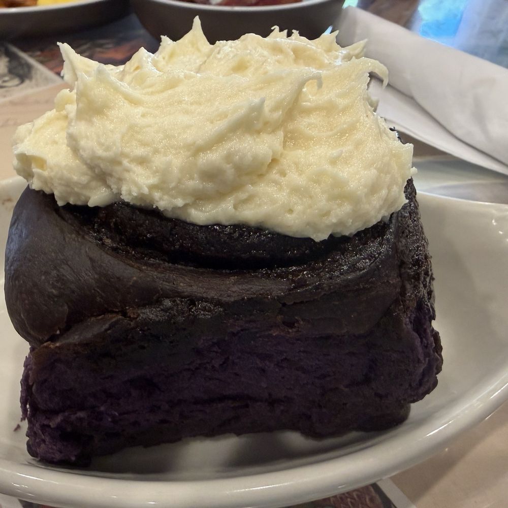 Kona Biscuit - Ube cinnamon roll - Breakfast & Brunch Near Me - Waikoloa, Hawaii