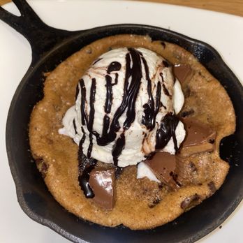Cooper’s Hawk Winery & Restaurant - Reese's Ice Cream Cookie - Wine Tasting Room Near Me - Virginia Beach, Virginia Cooper’s Hawk Winery & Restaurant - Reese's Ice Cream Cookie - Wine Tasting Room Near Me - Virginia Beach, Virginia