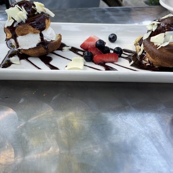 La Fontaine Restaurant - Profiterlos - French Near Me - Mountain View, California La Fontaine Restaurant - Profiterlos - French Near Me - Mountain View, California