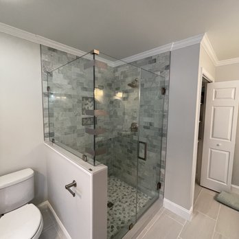 Maryland Glass Installation - Door With Notch Panel & Return Panel. All Hardware Is Brushed, The Handle Is Square & Clips. Hinges Are Heavy Duty. - Glass & Mirrors Near Me