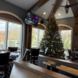 Iron and Ale - Christmas tree is gorgeous !