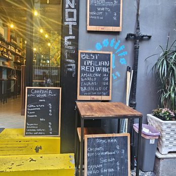 La Tupaia - Wine list for the day on chalkboards - Wine Bars Near Me - Naples, NA La Tupaia - Wine list for the day on chalkboards - Wine Bars Near Me - Naples, NA