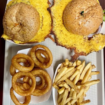 Squeeze Inn Hamburgers - Cheezburgers, onion rings, small fries - Burgers Near Me - Napa, California Squeeze Inn Hamburgers - Cheezburgers, onion rings, small fries - Burgers Near Me - Napa, California