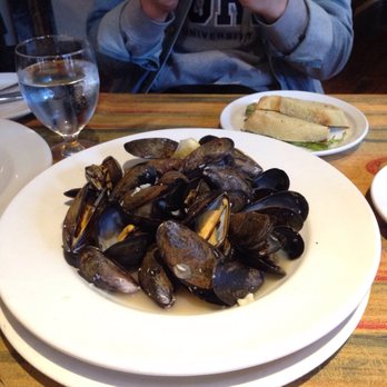 The Wooden Monkey - Mussels to start us off, nice plate to have while havin a conversation - Bars Near Me - Halifax, Nova Scotia