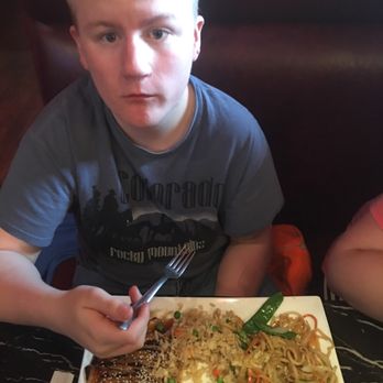 Oriental Garden - Terriki Chicken and Leo Mien with Ried Rice and Egg Roll - Chinese Near Me - Anchorage, Alaska Oriental Garden - Terriki Chicken and Leo Mien with Ried Rice and Egg Roll - Chinese Near Me - Anchorage, Alaska