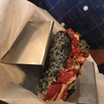 En Hakkore 2.0 - Asian Fusion Near Me - Chicago, Illinois