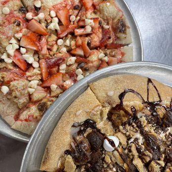 Bricks & Stones - Dessert Pizzas, Strawberries & Cream and S'mores - Beer Bar Near Me - Orfordville, Wisconsin Bricks & Stones - Dessert Pizzas, Strawberries & Cream and S'mores - Beer Bar Near Me - Orfordville, Wisconsin