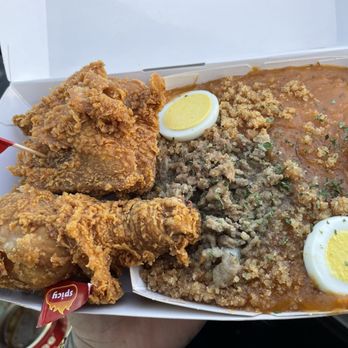 Jollibee - 2pc Chickenjoy w/ Palabok Fiesta (it came with gravy but I didn't get the pic) also missing the lemon juice packet - Fast Food Near Me - Bakersfield, California