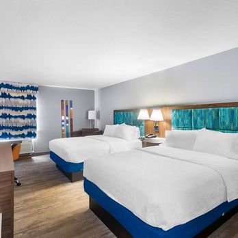 Hampton Inn Marion - Guest room - Hotels Near Me - Marion, Indiana Hampton Inn Marion - Guest room - Hotels Near Me - Marion, Indiana