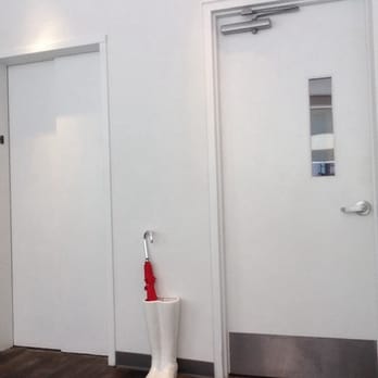 Salon Capri - You can enter by elevator or stairs, salon capri is on the second floor. - Hair Stylists Near Me - Boston, Massachusetts Salon Capri - You can enter by elevator or stairs, salon capri is on the second floor. - Hair Stylists Near Me - Boston, Massachusetts