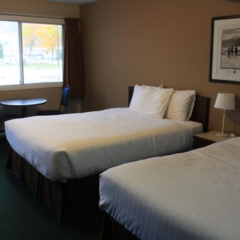 Monashee Lodge - Vacation Rentals Near Me - Revelstoke, British Columbia Monashee Lodge - Vacation Rentals Near Me - Revelstoke, British Columbia