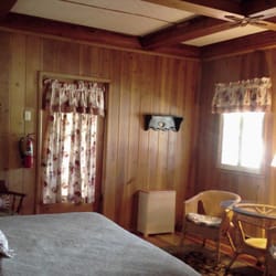 Pine Rest Cabins - Black Hills South Dakota: Mountain Ambiance, Modern Comforts at Pine Rest Cabins