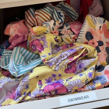 Organizing with Erin - Organized clothing - Home Organization Near Me