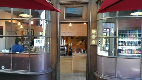 Float Pasadena by null