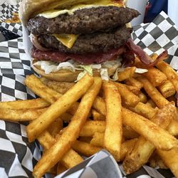 Weekend dreams burger combo