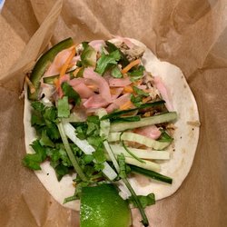 Los Gingos Tacos - Banh Mi Taco