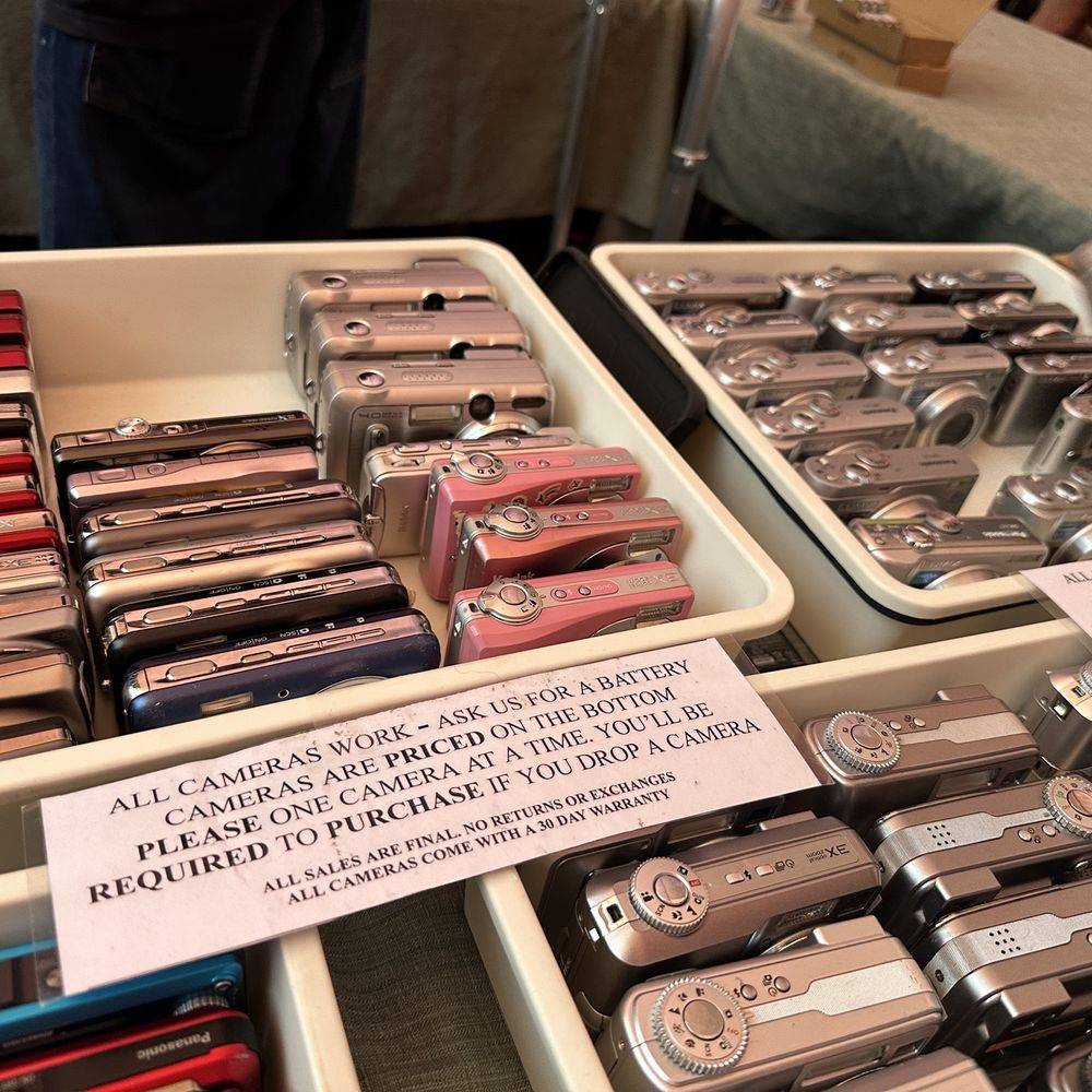 Brooklyn Flea - "ALL CAMERAS WORK - ASK FOR A BATTERY TO TRY BEFORE YOU BUY. ALL CAMERAS COME WITH A 30 DAY WARRANTY" - Flea Markets Near Me - Brooklyn, New York Brooklyn Flea - "ALL CAMERAS WORK - ASK FOR A BATTERY TO TRY BEFORE YOU BUY. ALL CAMERAS COME WITH A 30 DAY WARRANTY" - Flea Markets Near Me - Brooklyn, New York