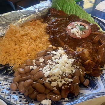 El Metate Restaurant - Mole Enchiladas - Mexican Near Me - San Francisco, California El Metate Restaurant - Mole Enchiladas - Mexican Near Me - San Francisco, California